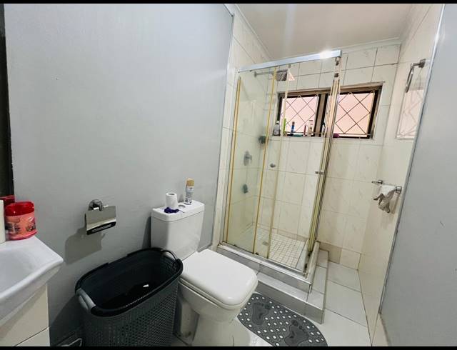 4 BEDROOM HOUSE FOR SALE IN HILLGROVE
